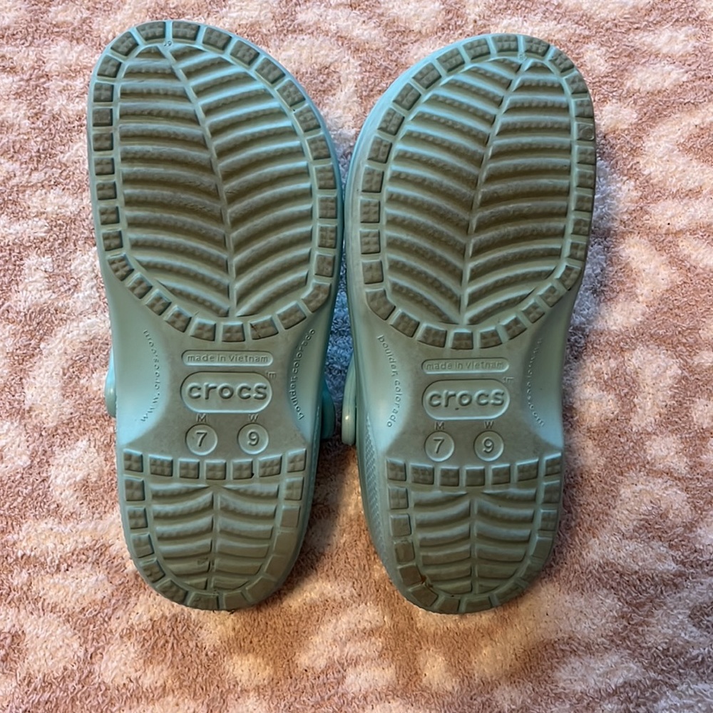 Blue crocs - Picture 2 of 3